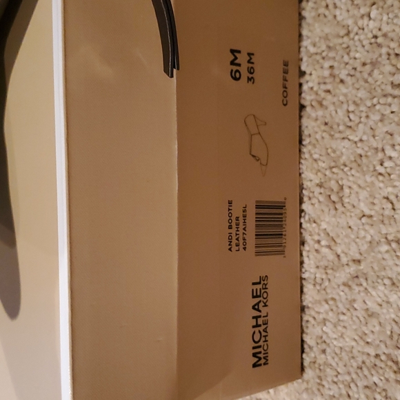 MK booties - Picture 13 of 13